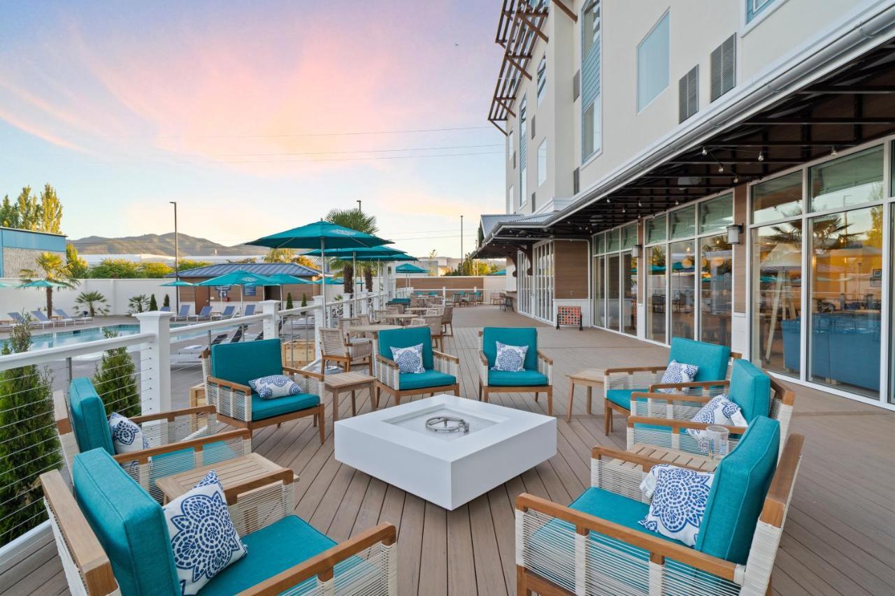 Compass By Margaritaville Hotel *